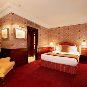 Comfort Queen Room